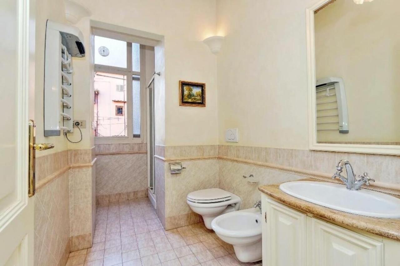Borgo Vittorio Apartment โรม ภายนอก รูปภาพ