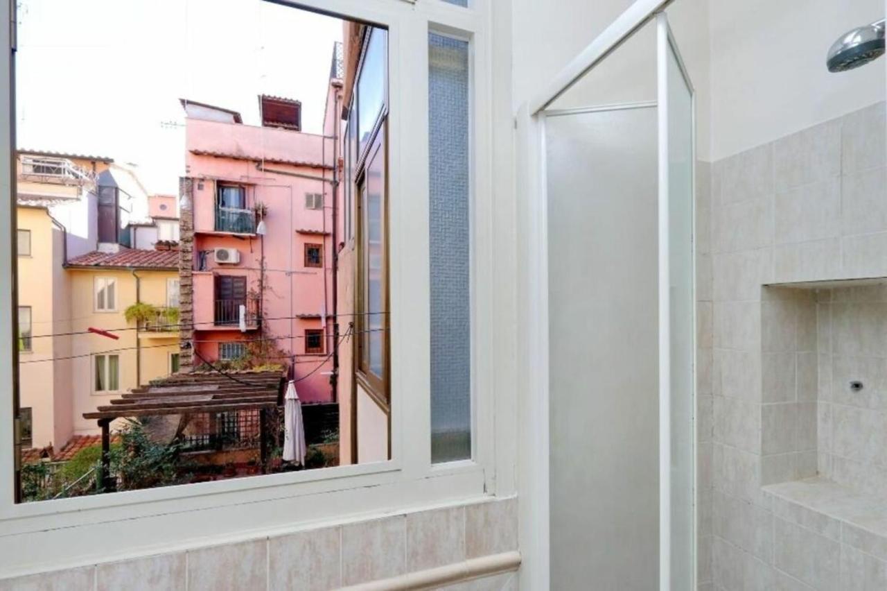 Borgo Vittorio Apartment โรม ภายนอก รูปภาพ