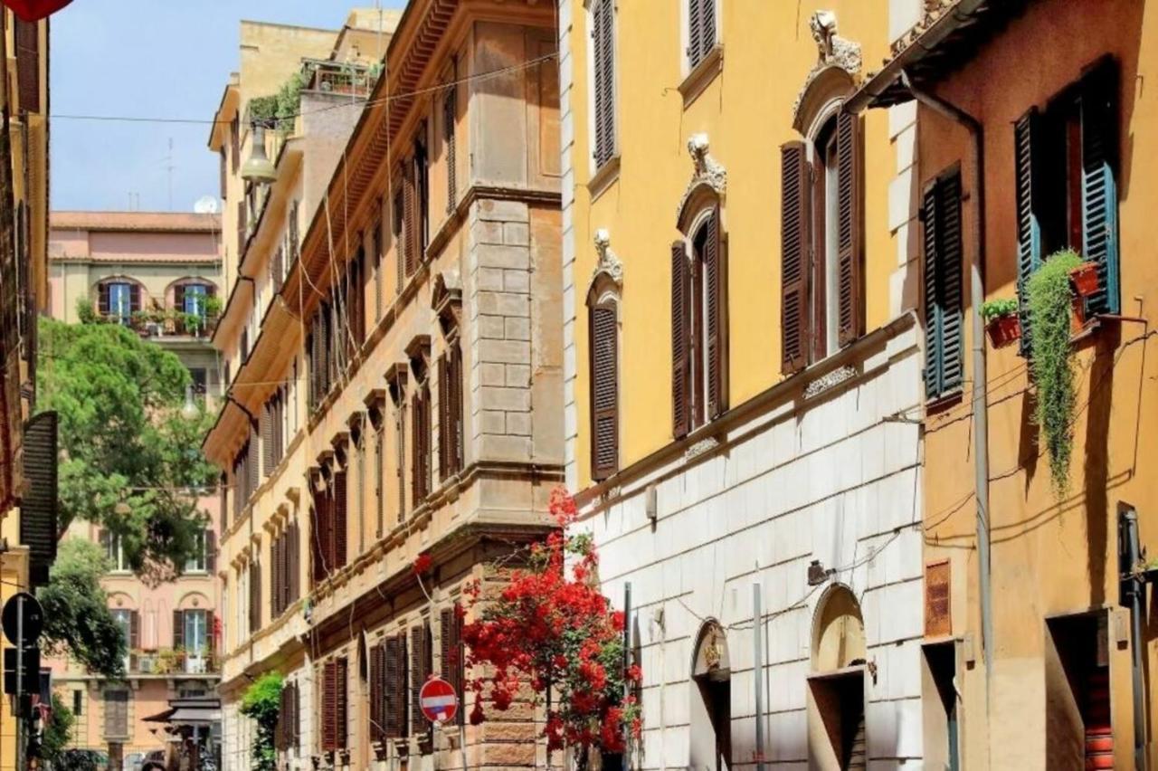 Borgo Vittorio Apartment โรม ภายนอก รูปภาพ