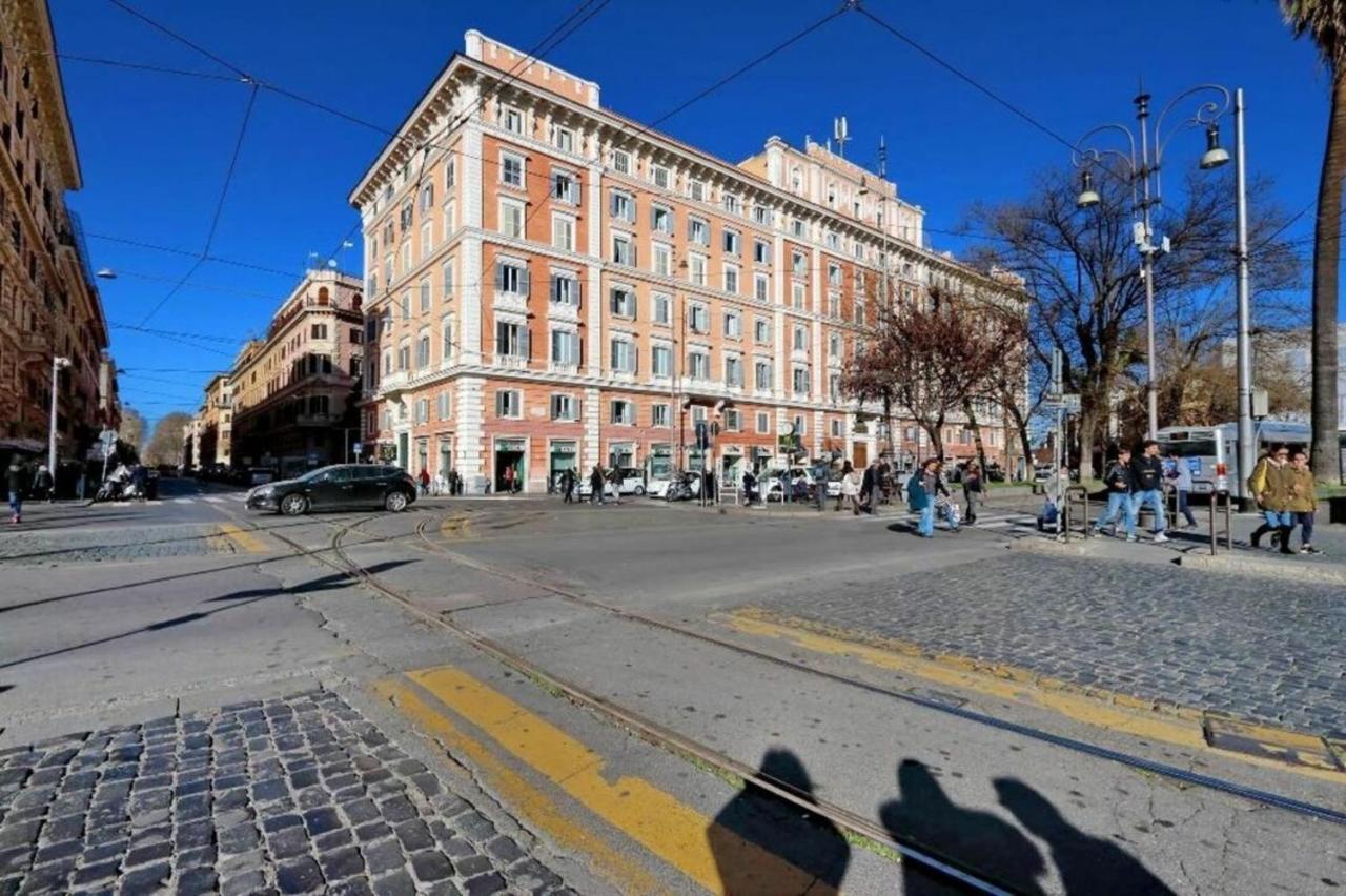 Borgo Vittorio Apartment โรม ภายนอก รูปภาพ